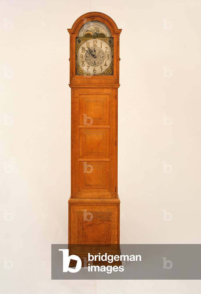 Orologio a cassa lunga disegnato da Peter Waals (1870-1937), con pannelli di Norman Jewson (1884-1975), movime