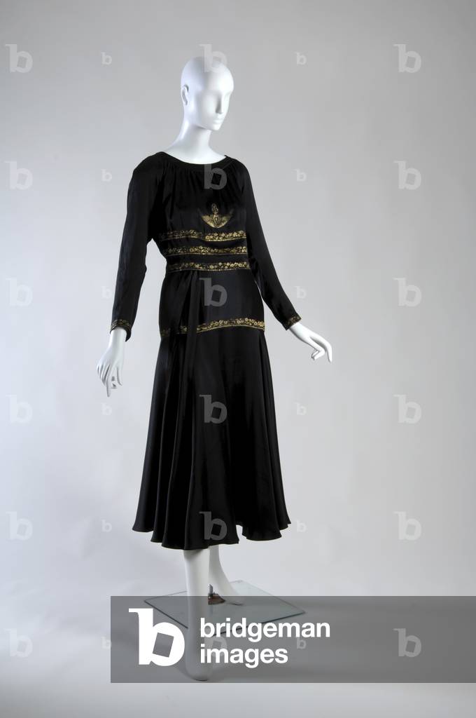 Evening gown, 1930 (front oblique view), Callot Soeurs, Silk satin, metallic thread, Made in France,