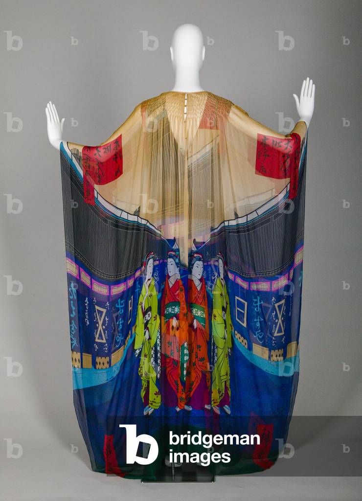Evening dress, 1974 (back view), Silk chiffon
