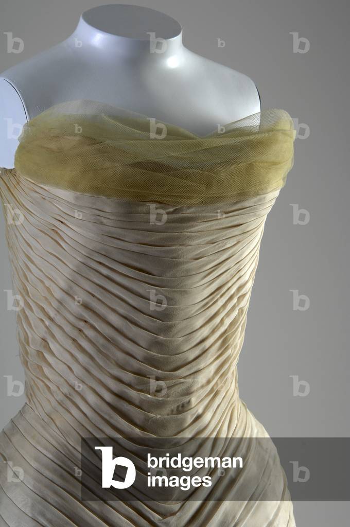 Evening dress, Butterfly, 1954 (front oblique detail view), Silk chiffon, silk faille, DuPont nylon tule, Charles James, U.S.A.