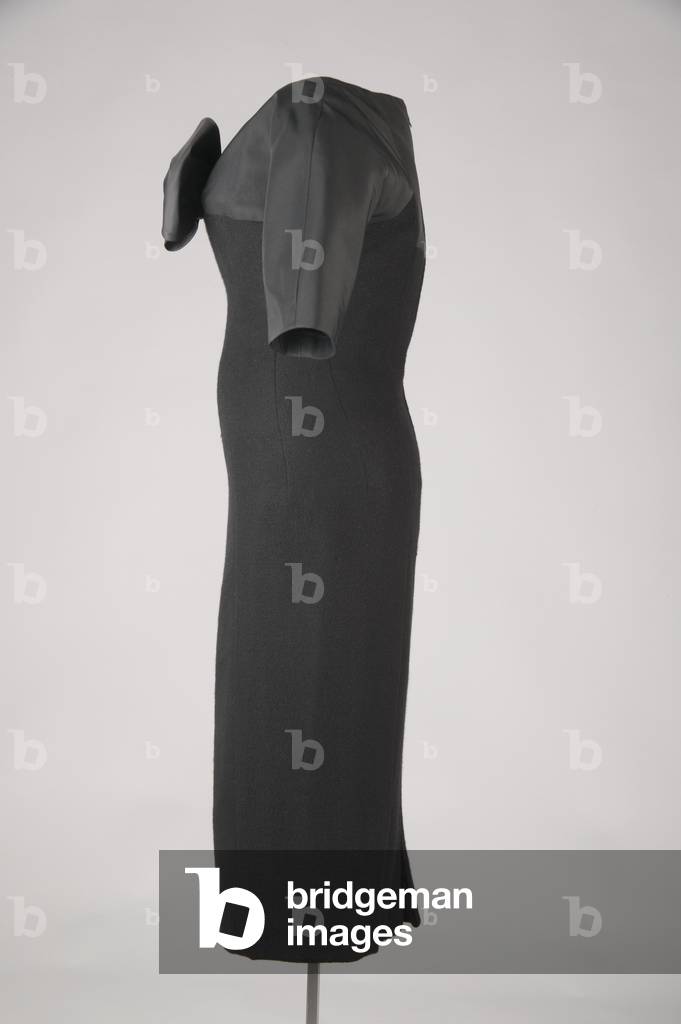 Sheath dress, 1955 (left side view), SIlk faille, cashmere, Charles James, U.S.A.