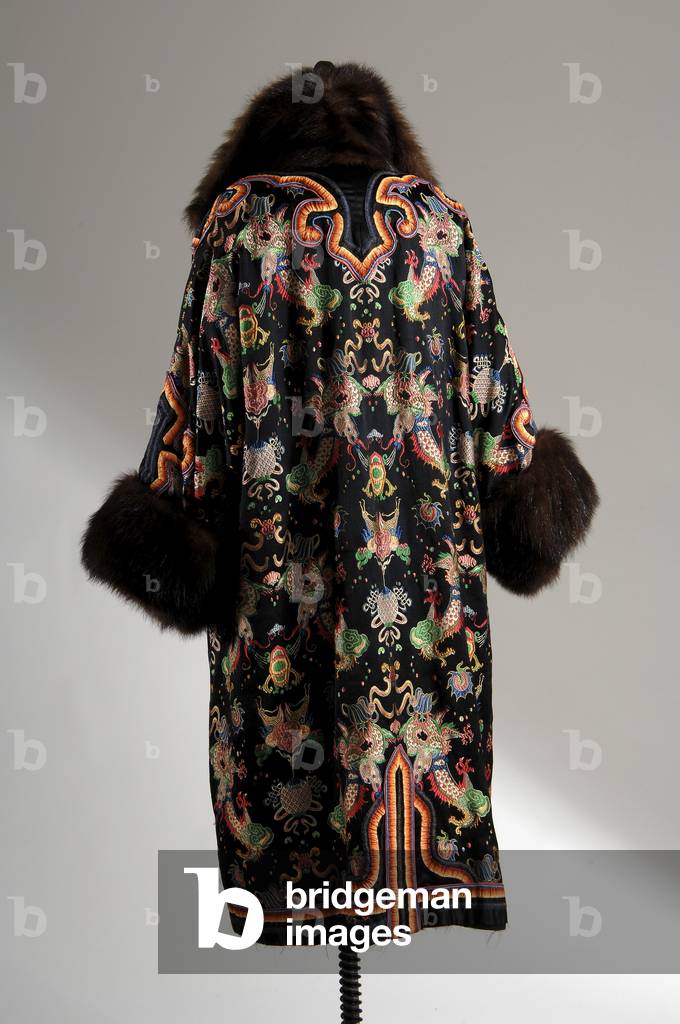 Overcoat, c.1923 (back view), Silk brocade, ribbon and velvet, fur, Lucile Ltd., France