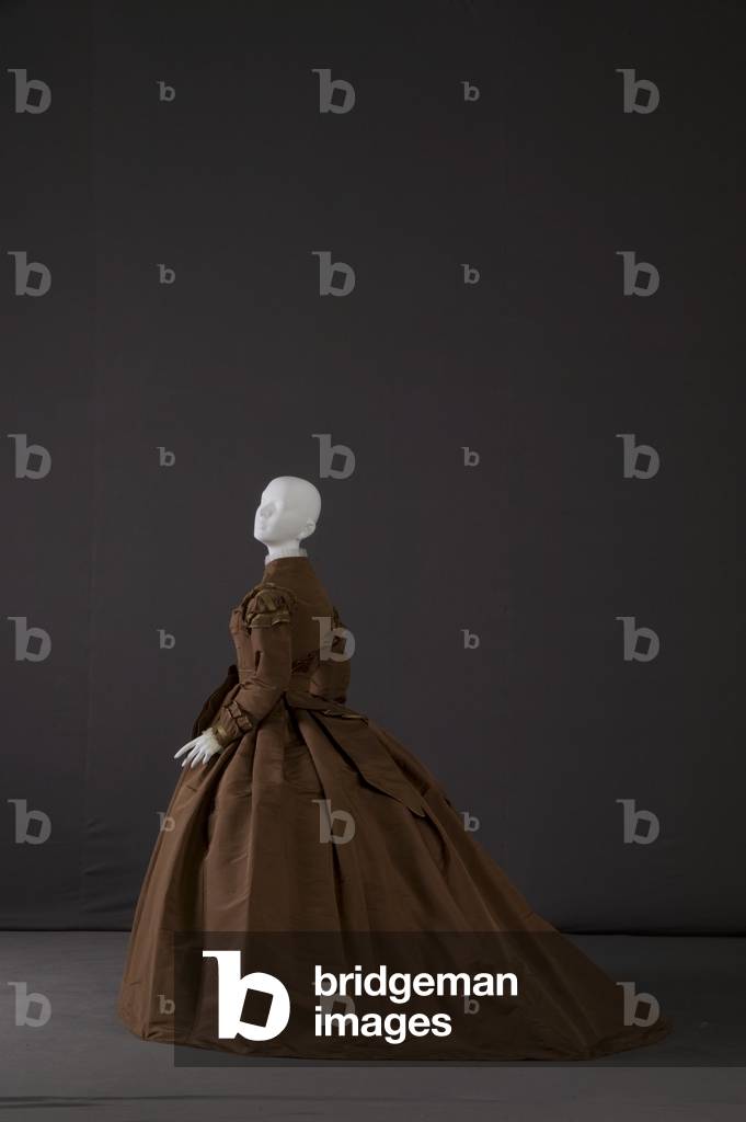 Trousseau dress, 1869 (side oblique view), Silk poplin, satin, No label Gift of Mrs. Louis Conger Mowry, 1930.87a-c