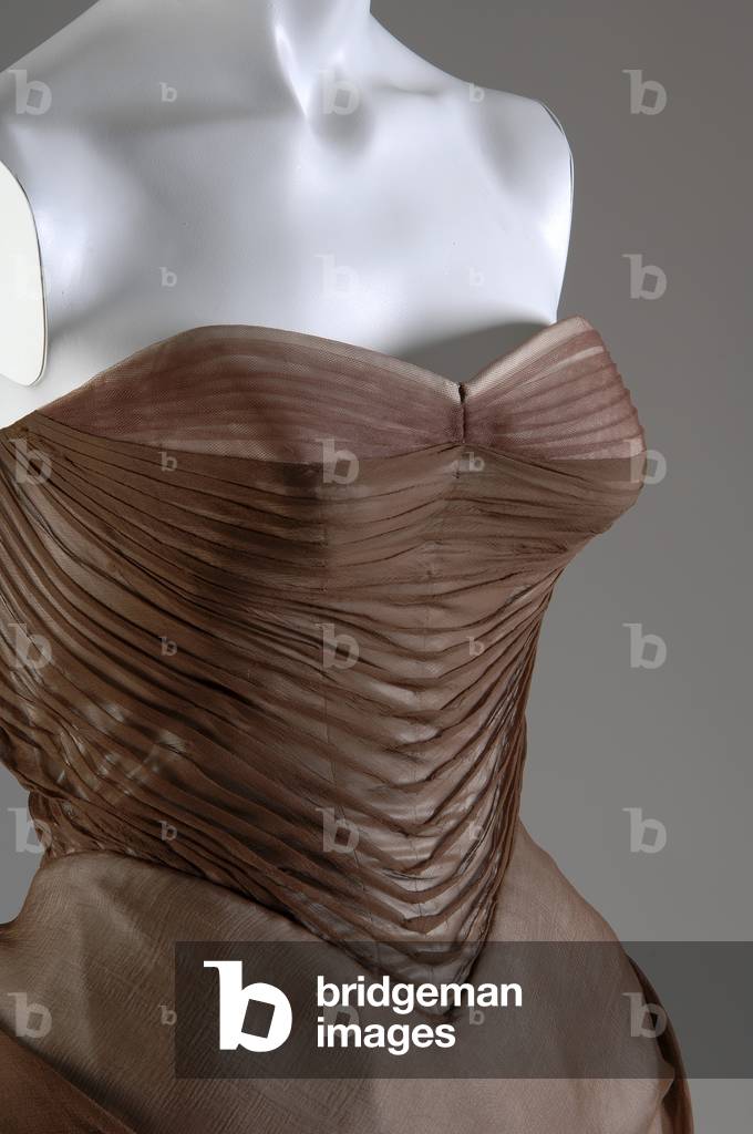 Evening dress, Swan, 1954 (oblique view of bust detail), Silk chiffon silk and nylon tulle, Charles James, U.S.A.