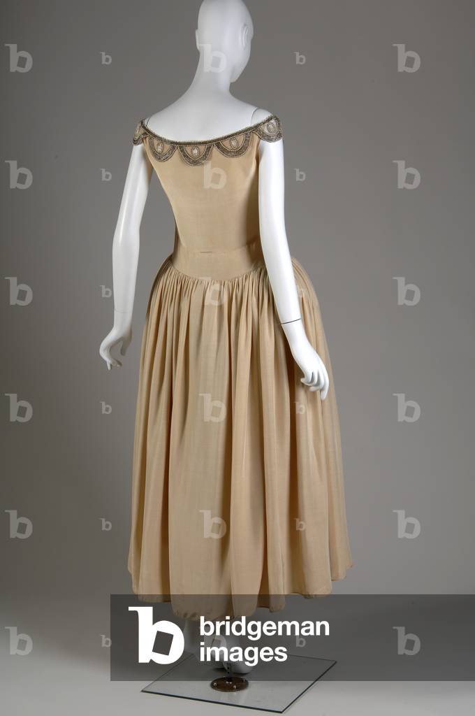 Robe de Style, 1927 (back oblique view), Silk moiré, glass beads, pearls, metallic thread, Jeanne Lanvin, France