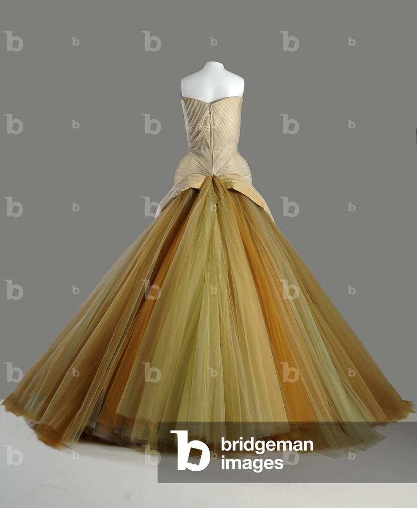 Evening dress, Butterfly, 1954 (back view), Silk chiffon, silk faille, DuPont nylon tule, Charles James, U.S.A.