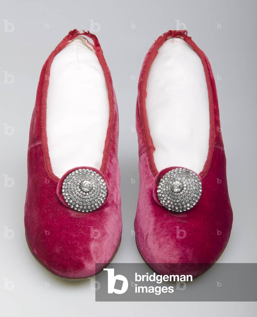 Bertha Palmer's shoes, c.1910, Silk velvet, rhinestone, metal, J, Thomas, Paris