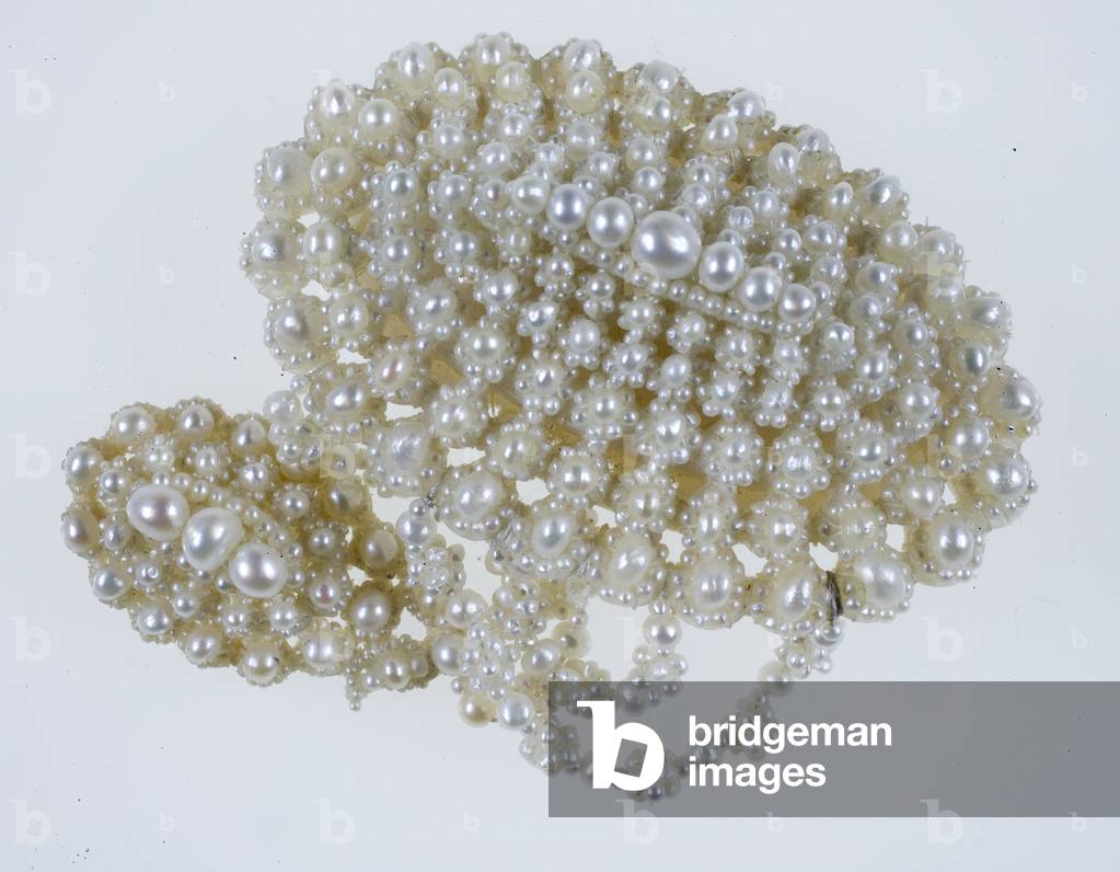Wedding brooch, 1855 (detail view), Pearls, silver, Maker unknown
