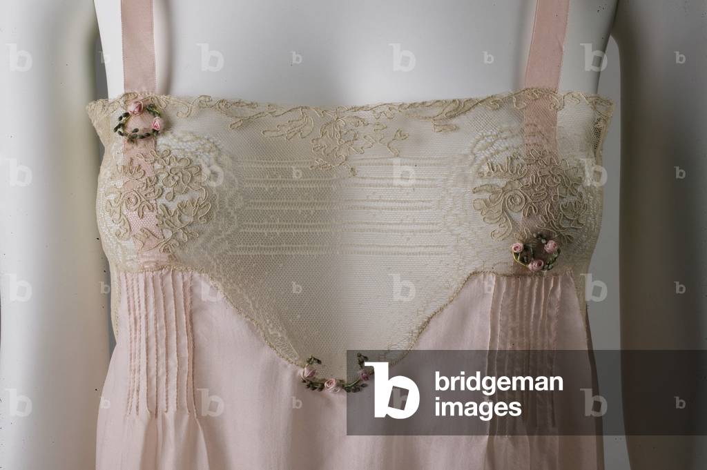 Wedding-night lingerie, 1925 (detail view of bust), Silk crepe, silk ribbon and flowers, Maker unknown