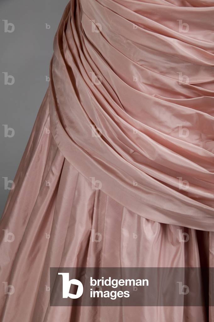 Evening dress, Tree, 1957 (detail view of skirt draping at knee), Silk taffeta, Charles James, New York
