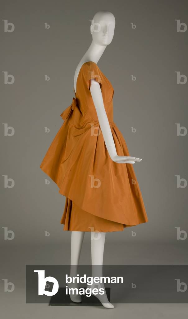 Orange wedding dress, 1958 (side view), Silk taffeta, Scaasi, New York