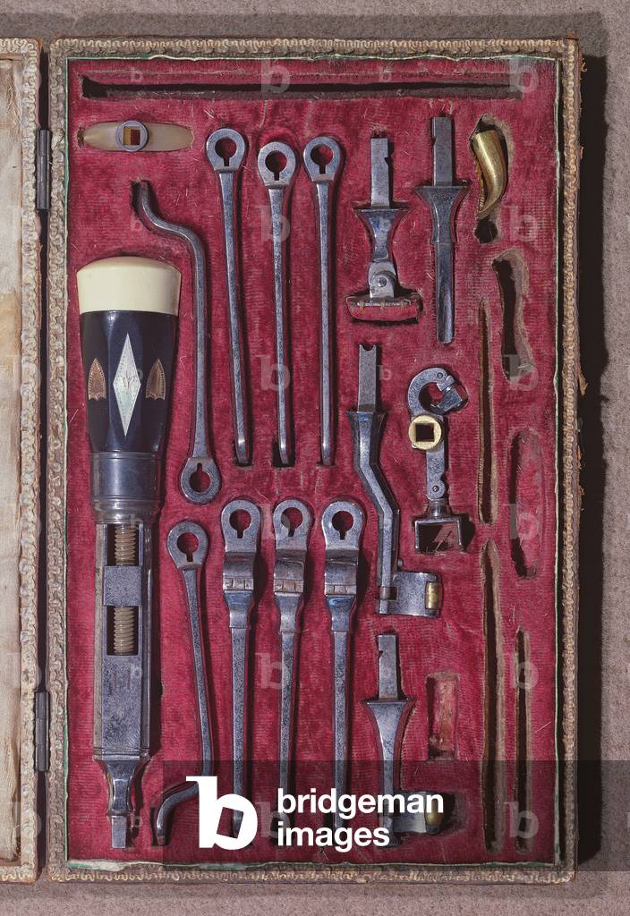 Set of dentistry instruments, early 19th century (metal & ivory)