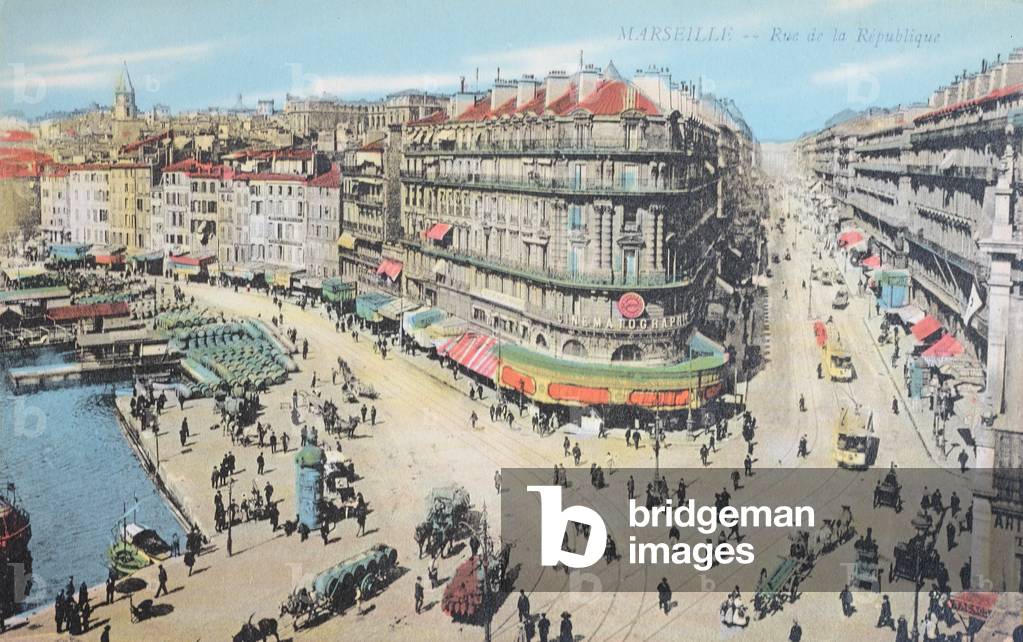 Postcard showing the Rue de la République, with a cinema on the corner, Marseille, early 20th century (collotype)
