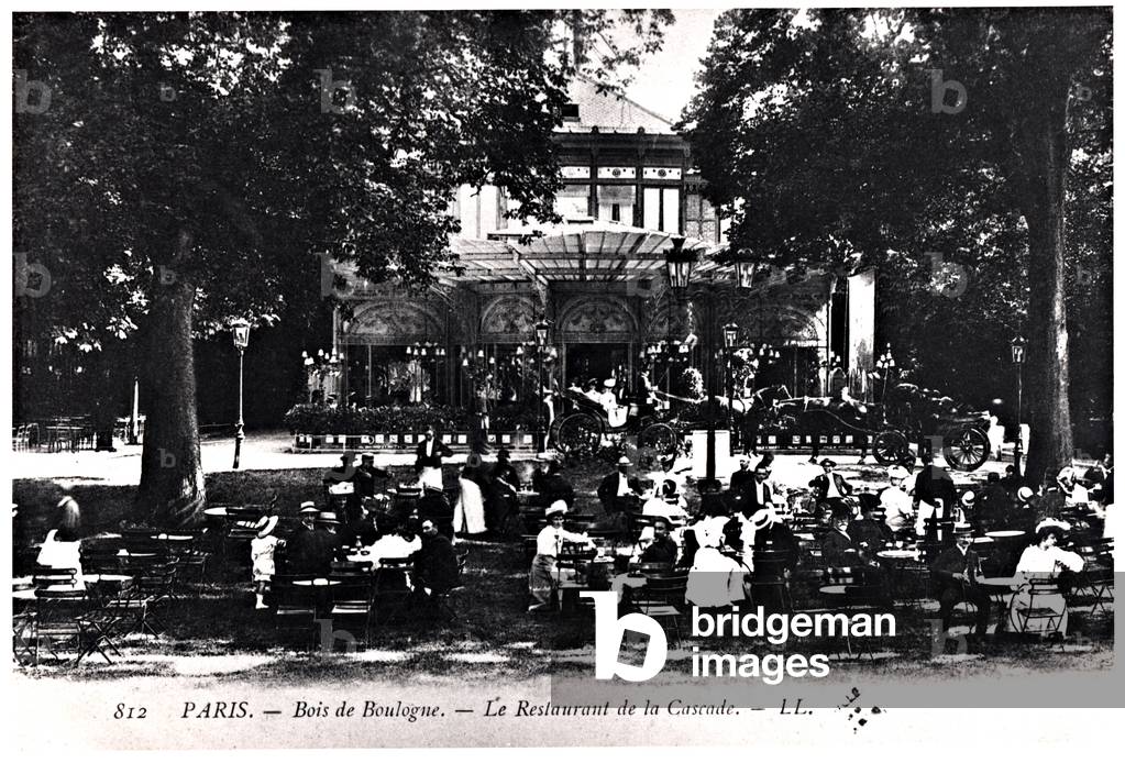 Restaurant de la Cascade in the Bois de Boulogne, c.1900 (b/w photo)