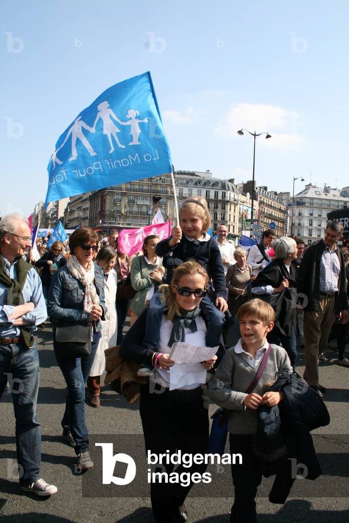 Demand For All Society (photo)