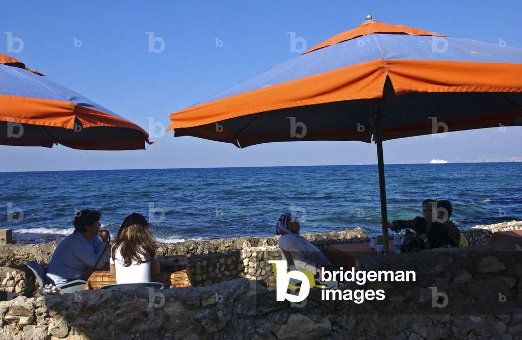 Lebanon-Beirut-Society (photo)