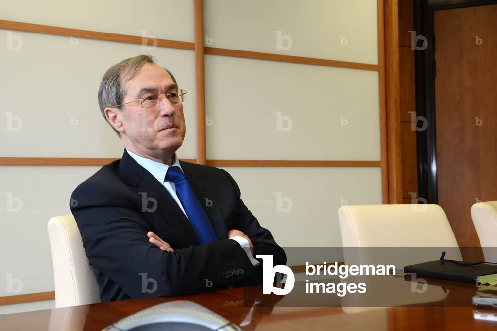 Claude Gueant (photo)