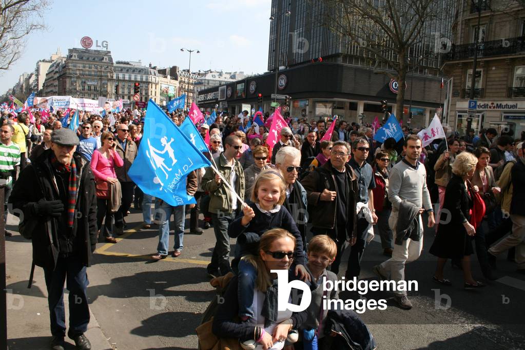 Demand For All Society (photo)