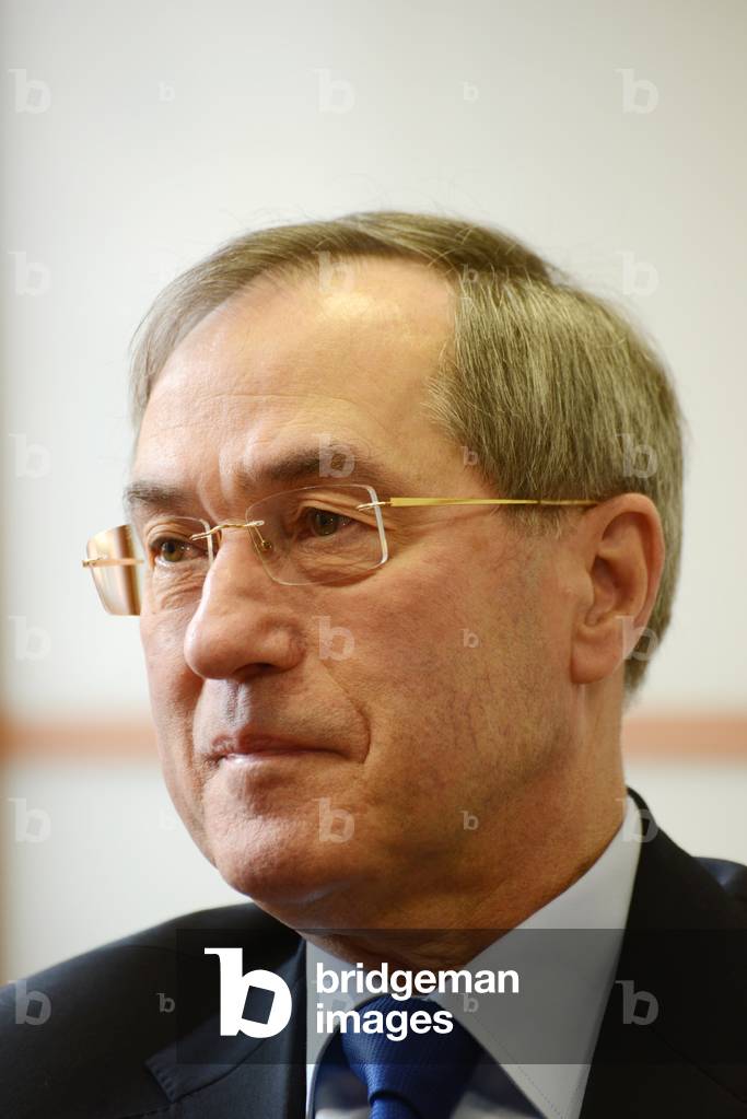 Claude Gueant (photo)