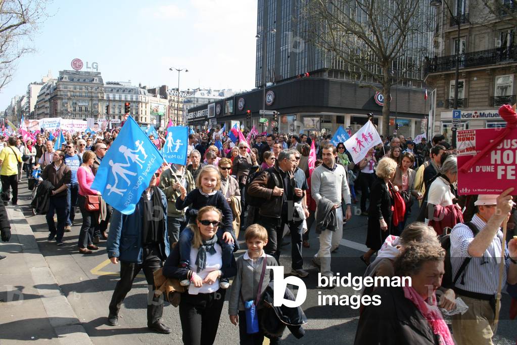 Demand For All Society (photo)