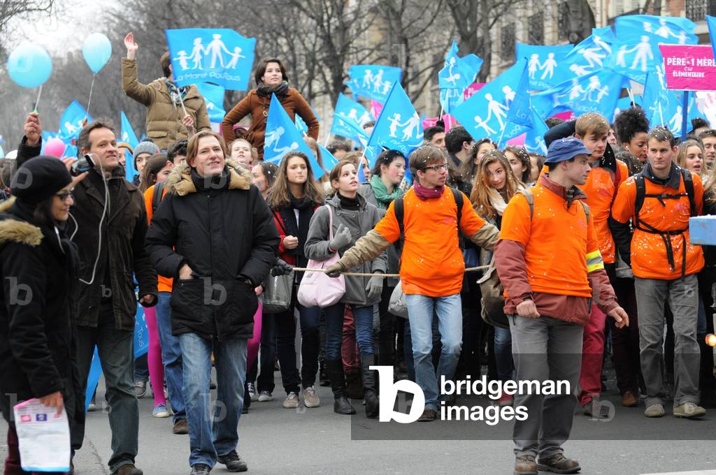 Demand For All Society (photo)