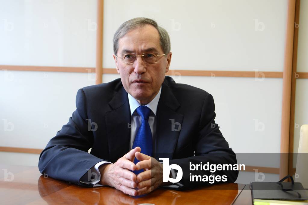 Claude Gueant (photo)