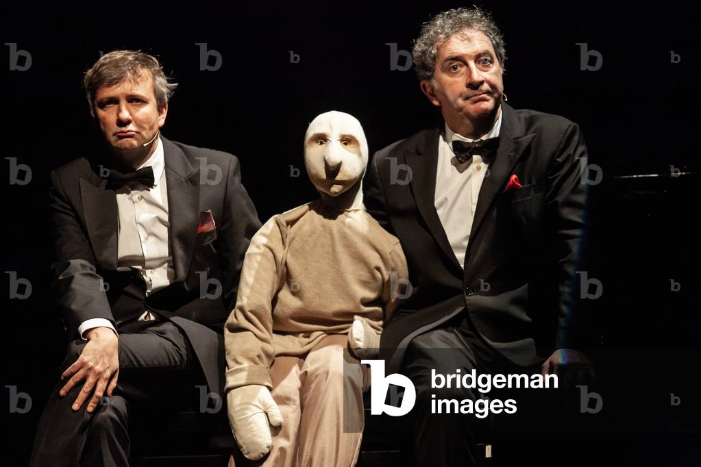 I have doubts at the theatre of the Roundabout 2018