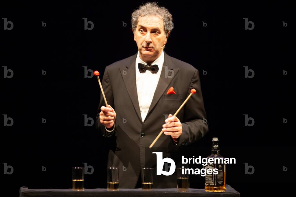 I have doubts at the theatre of the Roundabout 2018