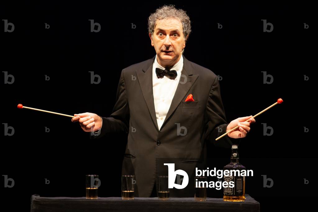 I have doubts at the theatre of the Roundabout 2018