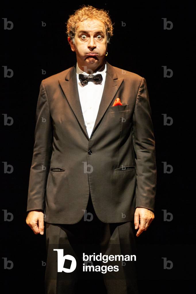 I have doubts at the theatre of the Roundabout 2018
