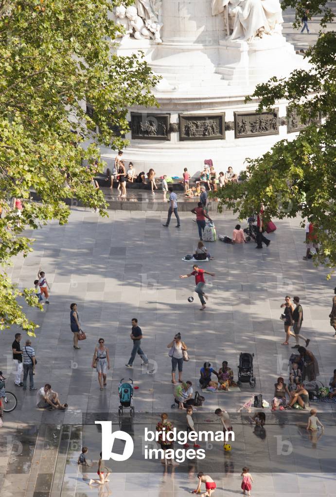 Place de la Republique, Paris, France (photo)