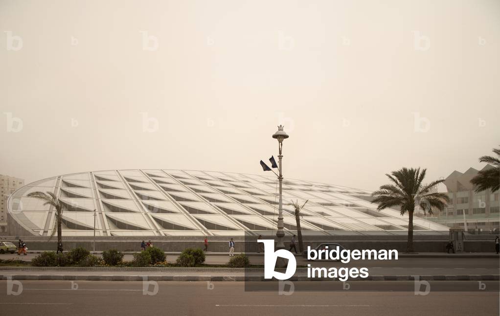 Bibliotheca Alexandrina. Snøhetta Architects. Alexandria, Egypte. (photo)