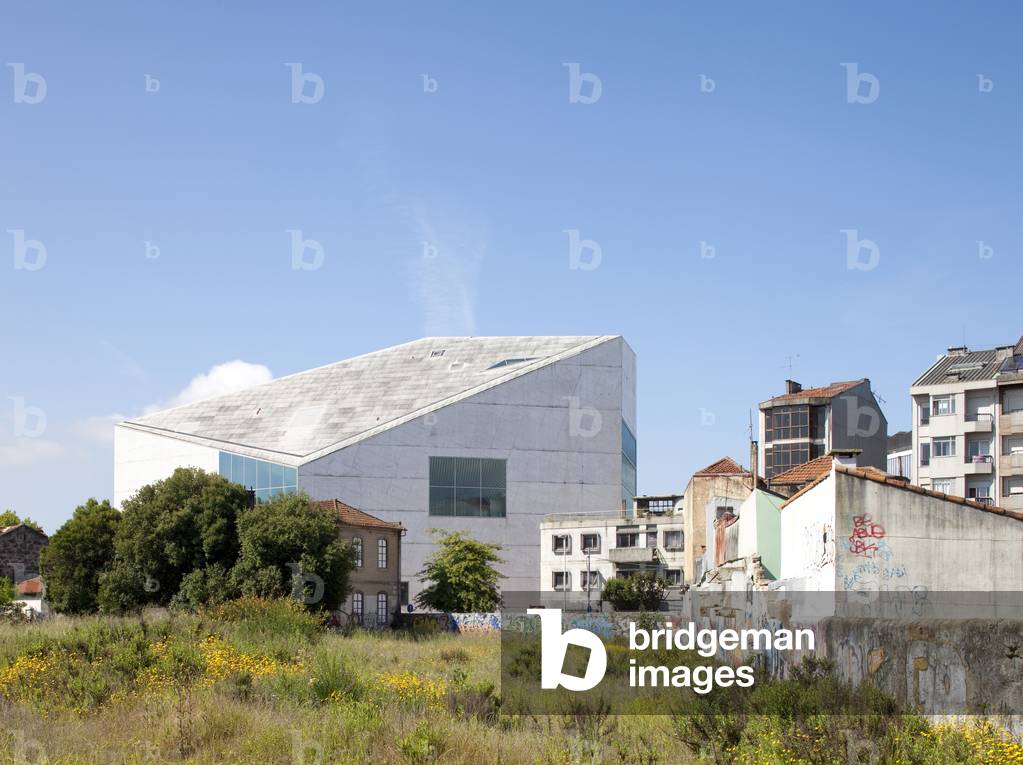 View of Casa da Musica, designed by Rem Koolhaas OMA, Porto, Portugal (photo)