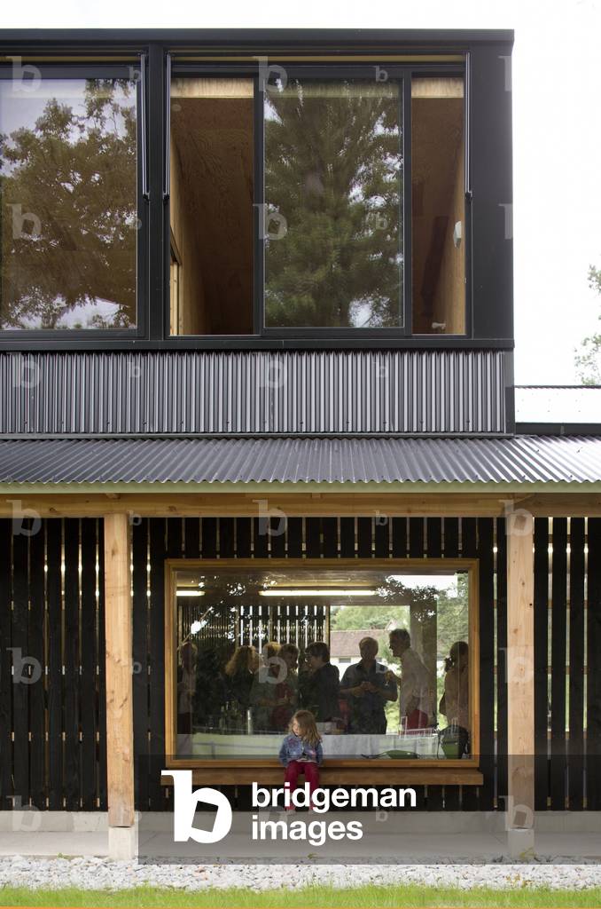 Communal workshops and staff housing, Boidot Robin architects, 2016, Poigny-la-Forêt, Yvelines, France (photo)