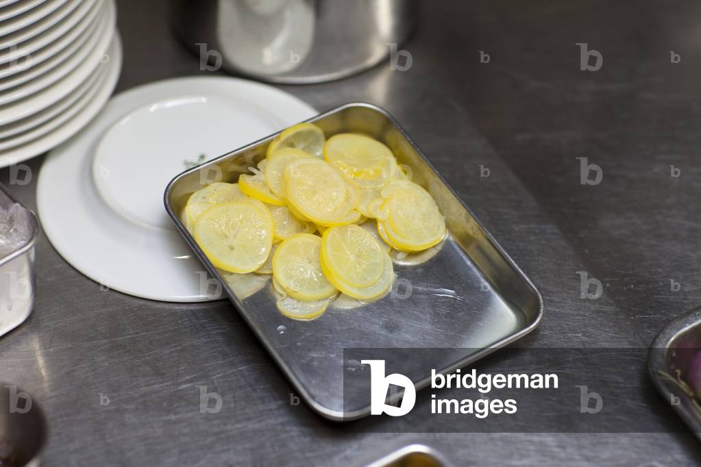 Restaurant kitchen in Paris, France (photo)
