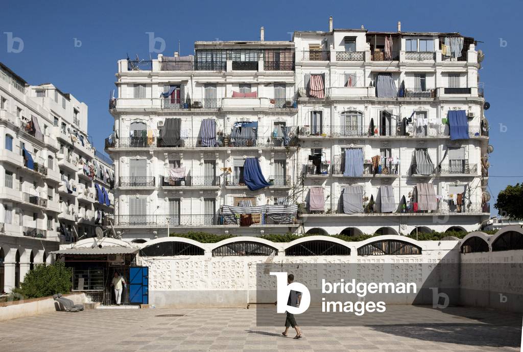 Haussmann building in Algiers, Algeria (photo)