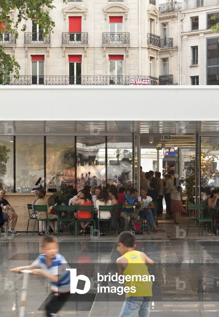 Place de la Republique, Paris, France (photo)