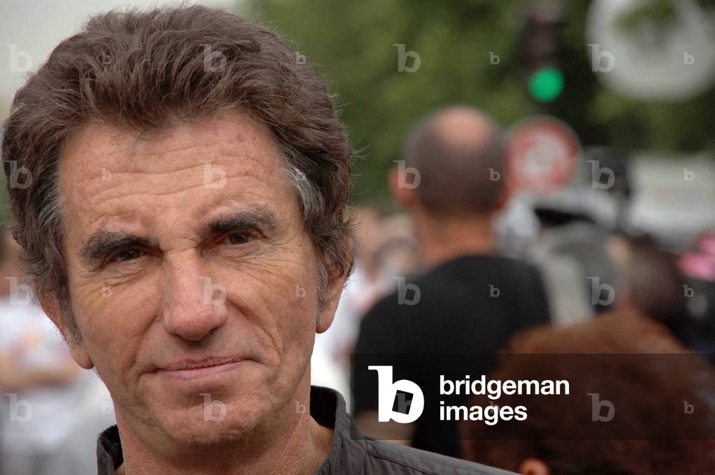 Jack Lang during the Gay Pride (Lesbian, Gay, Bi and Trans pride march) in Paris (France) on May 24, 2006. -Available except in Belgium-