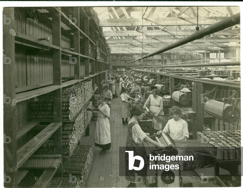 Immagine di Fotografia "Axminster set bobina", 1923 di English Photographer
