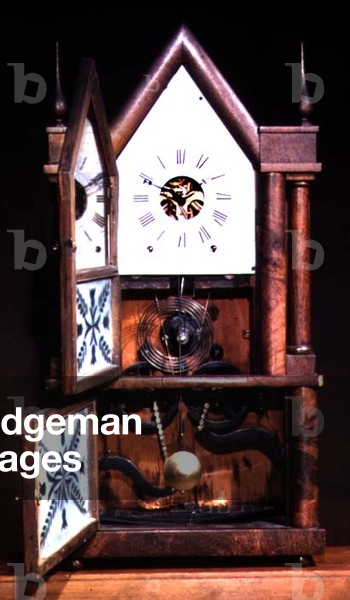 "Orologio triplo decker di Dyer Wadsworth and Company"