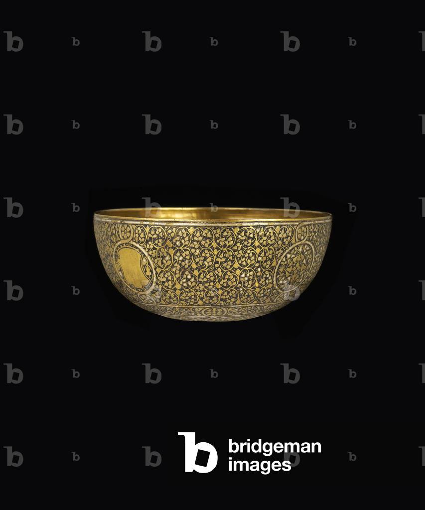 Bowl-shaped box with cover, 1475-1525 (engraved brass & silver inlay) [see 5948499]