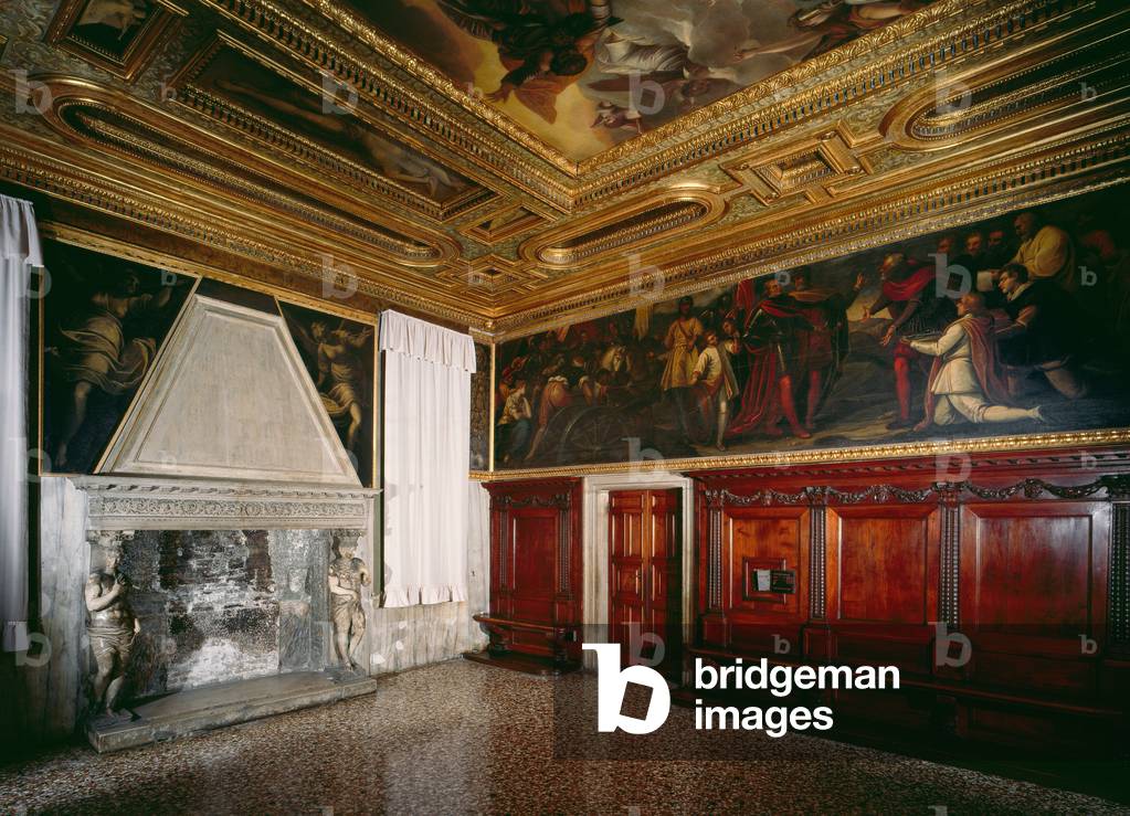 View of the Sala della Bussola, Palazzo Ducale, Venice, Italy (photo)