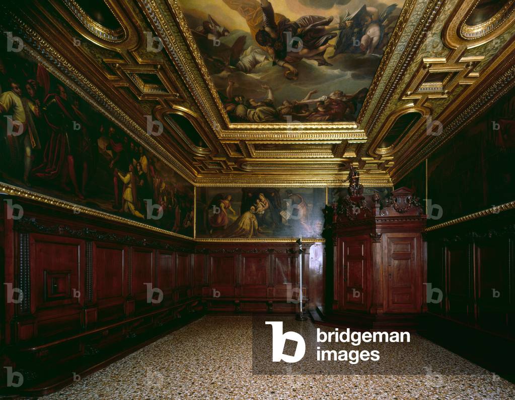 View of the Sala della Bussola, Palazzo Ducale, Venice, Italy (photo)