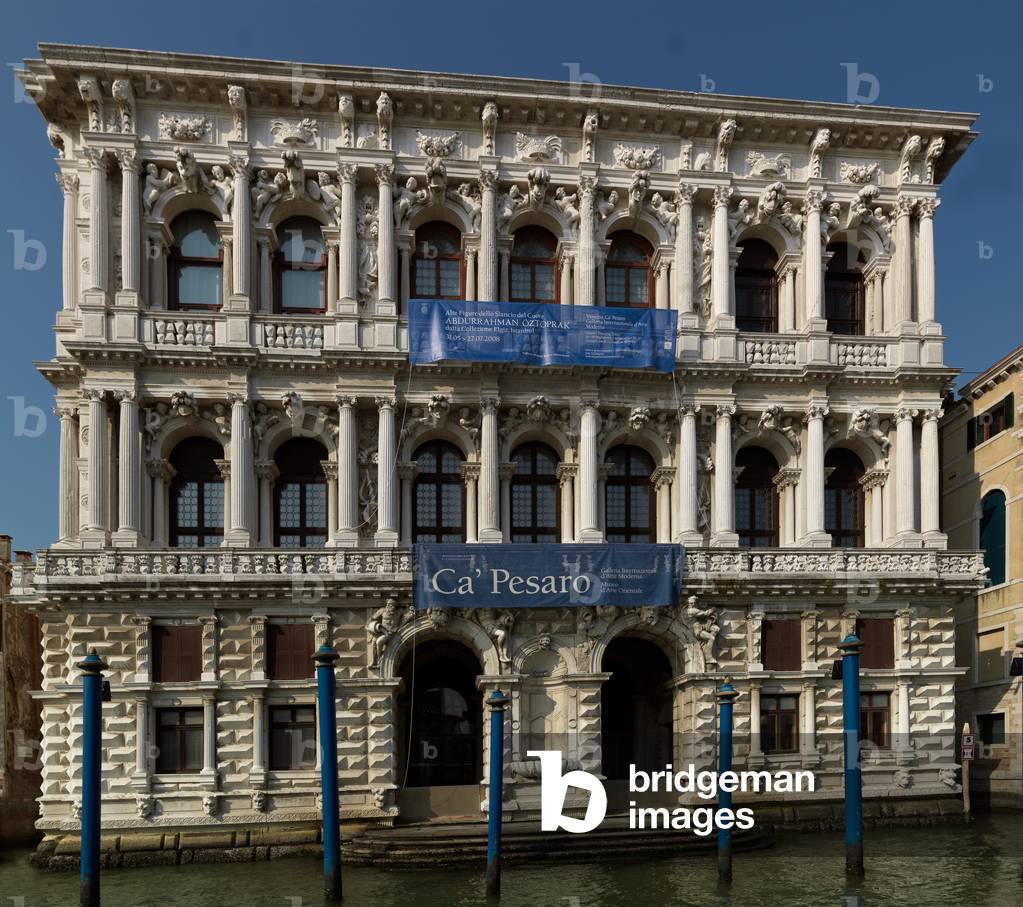 Exterior view of Ca' Pesaro (photo)