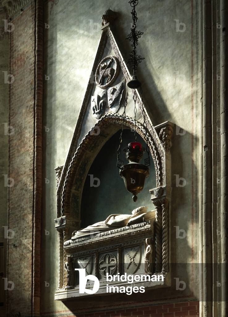 Tomb of Ambassador Duccio degli Alberti, Chiesa di Santa Maria dei Frari, Venice, Italy (photo)