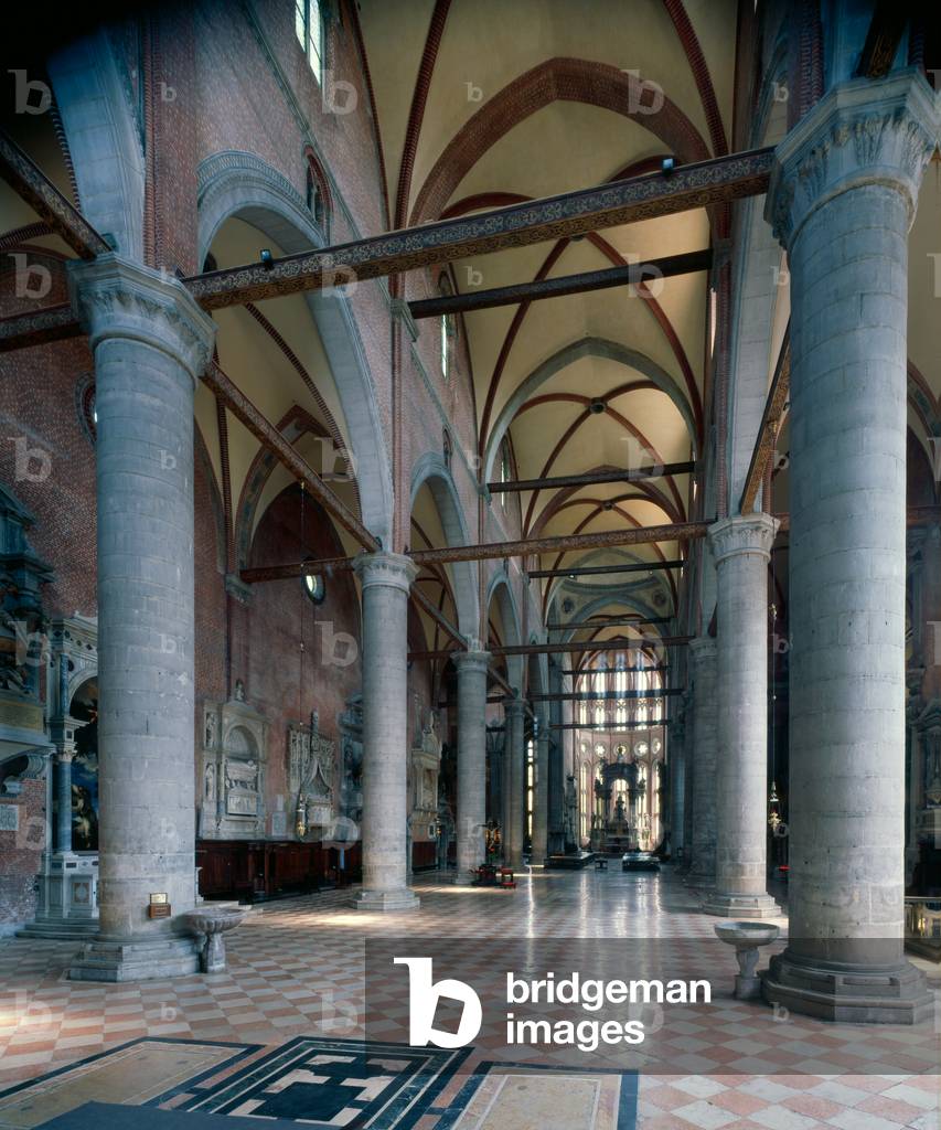 General View of the Interior of Chiesa dei Santi Giovanni e Paolo, Venice, Italy (photo)