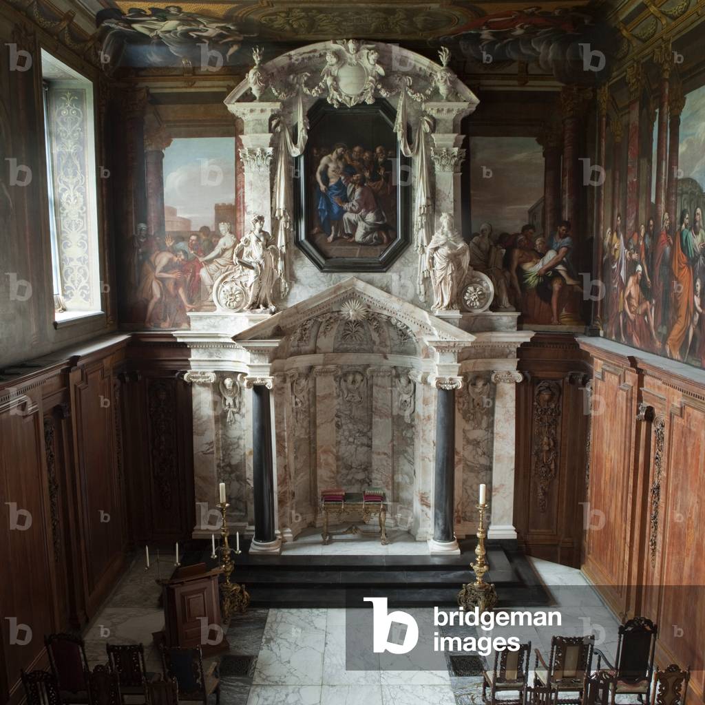 Interior of the Chapel, Chatsworth House, Derbyshire (photo)