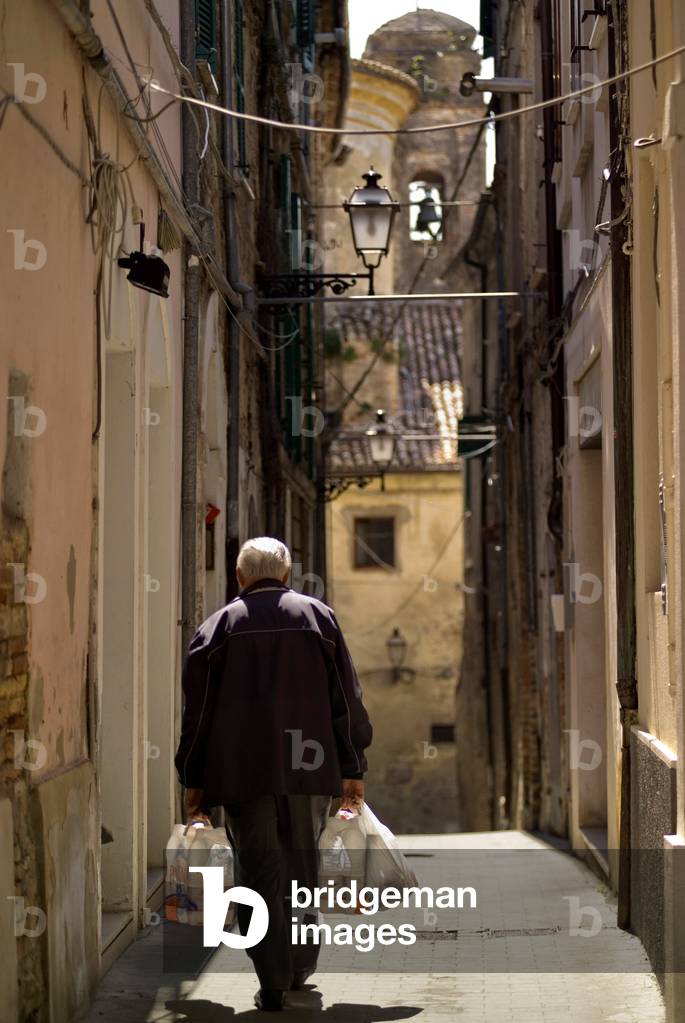 Foreshortening, Città Sant'Angelo, Abruzzo, Italy