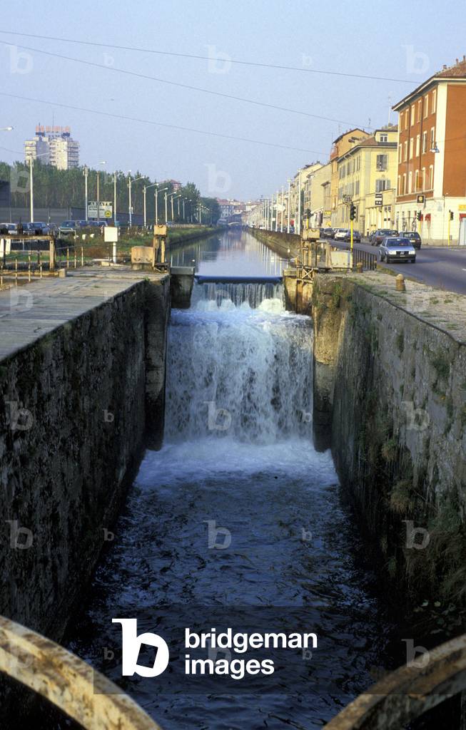 Sluices, Naviglio Pavese, Milan, Lombardy, Italy
