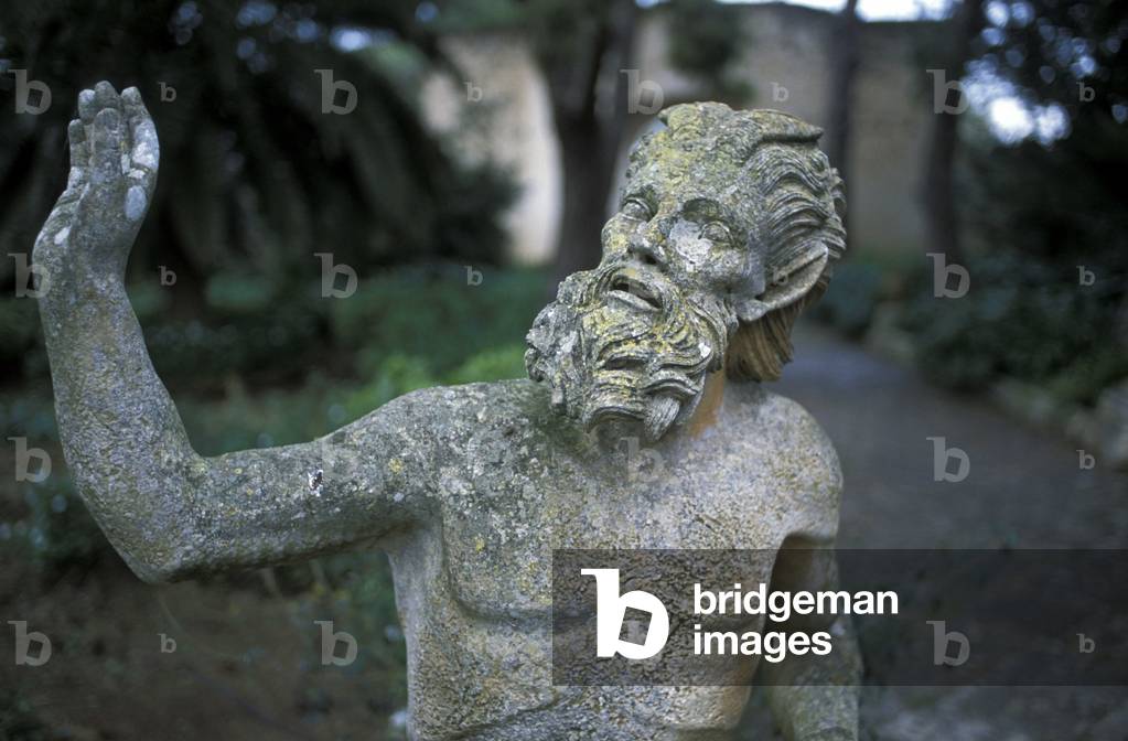 Statue, Brusca farm, Nardò, Puglia, Italy